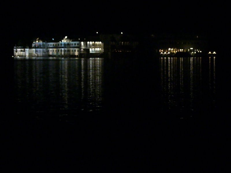 Travel - India - Rajasthan - Udaipur - Pichola Lake